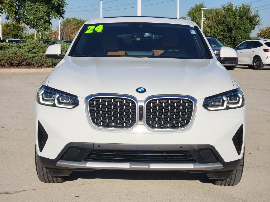 Used 2024 BMW X4 xDrive30i w/ Premium Package AWD/4WD image 2