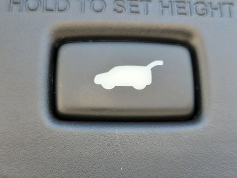 Used 2024 Honda Pilot EX-L image 13
