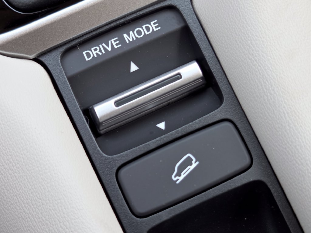 New 2027 Honda HR-V EX-L image 10