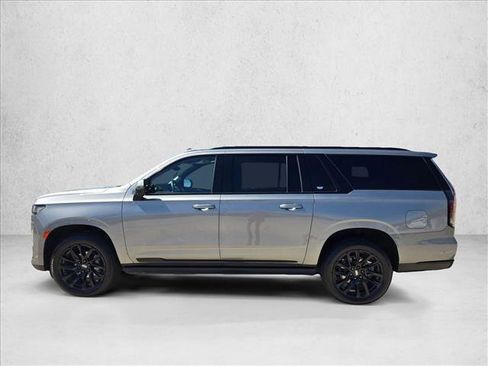 Used 2024 Cadillac Escalade ESV Sport Platinum w/ LPO, ONYX Package image 9