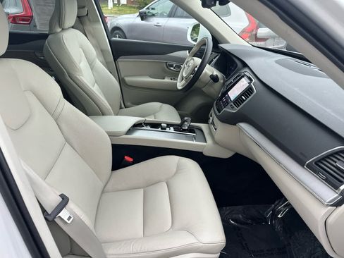Used 2023 Volvo XC90 B5 Core w/ Climate Package AWD/4WD image 42
