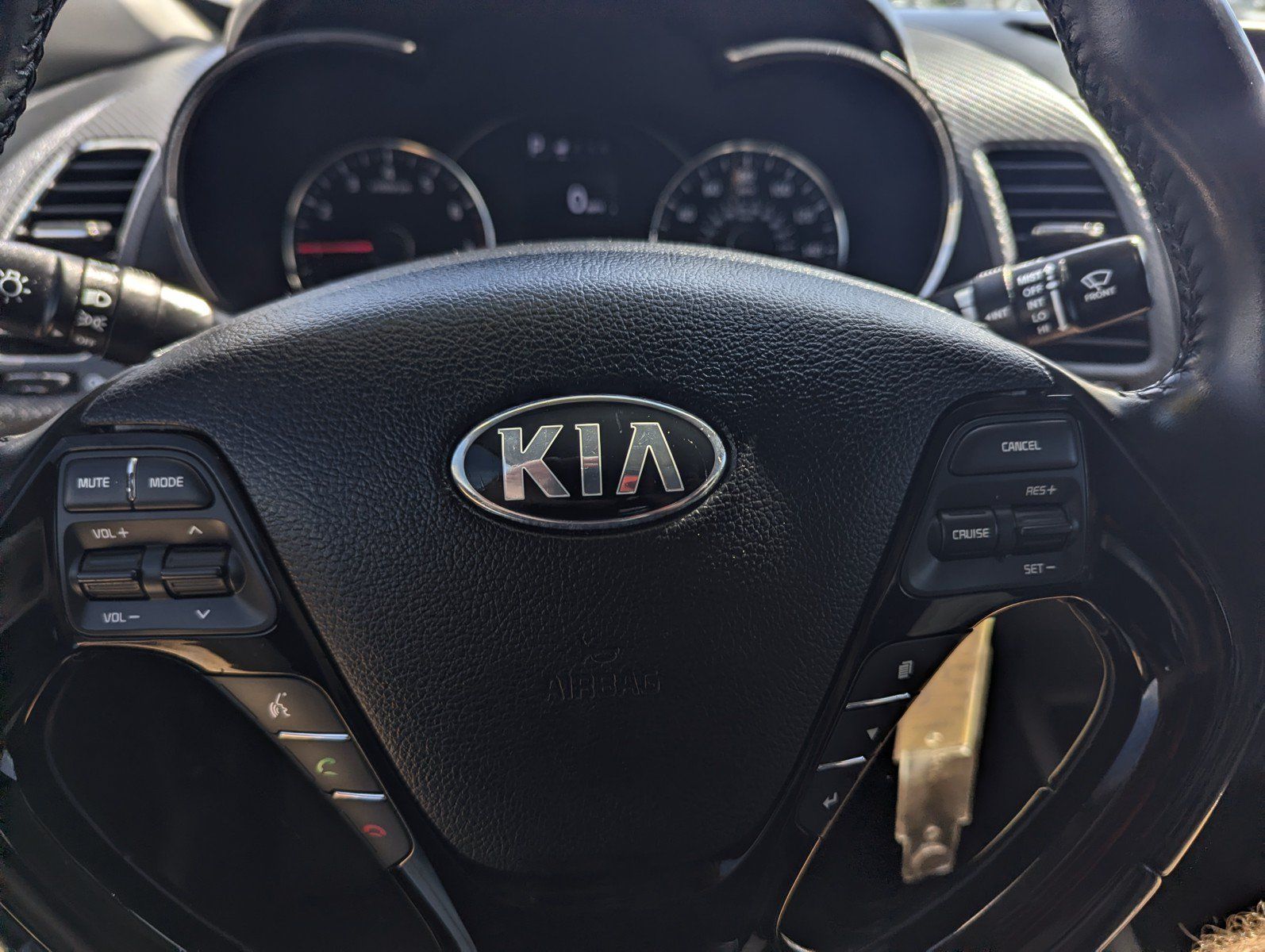 Used 2017 Kia Forte S FWD image 10