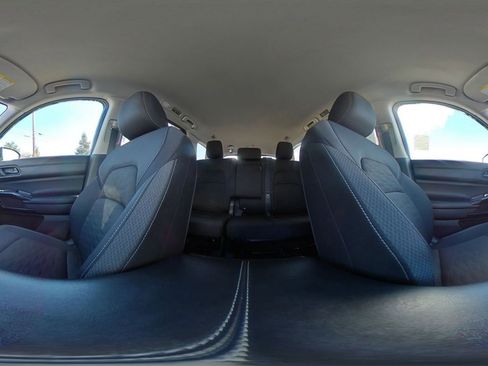 Used 2025 Nissan Pathfinder SV FWD image 45