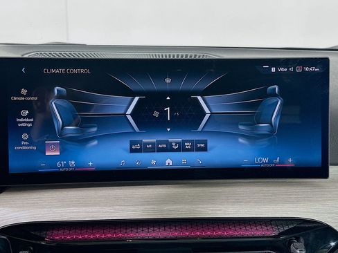 Used 2025 BMW 330i Sedan RWD image 24