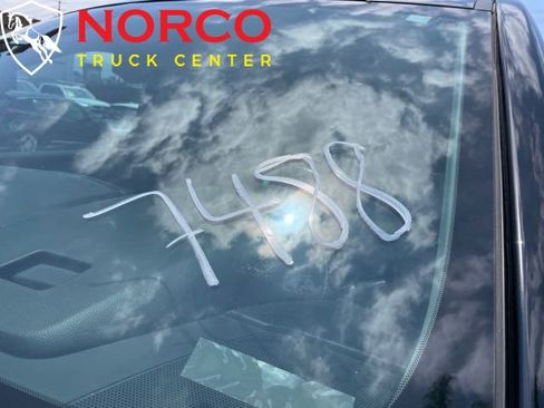 Used 2020 Chevrolet Tahoe LT image 28