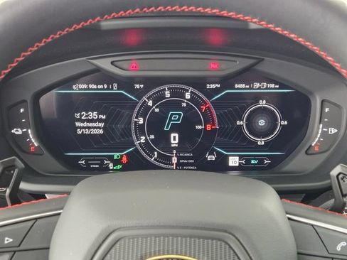 Used 2025 Lamborghini Urus SE AWD/4WD image 27