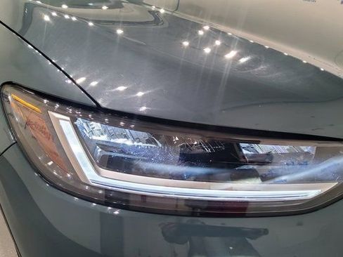 Used 2025 Honda HR-V LX image 8