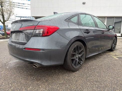 Used 2024 Honda Civic Sport image 5