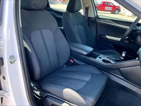 Used 2022 Kia K5 LXS FWD image 7