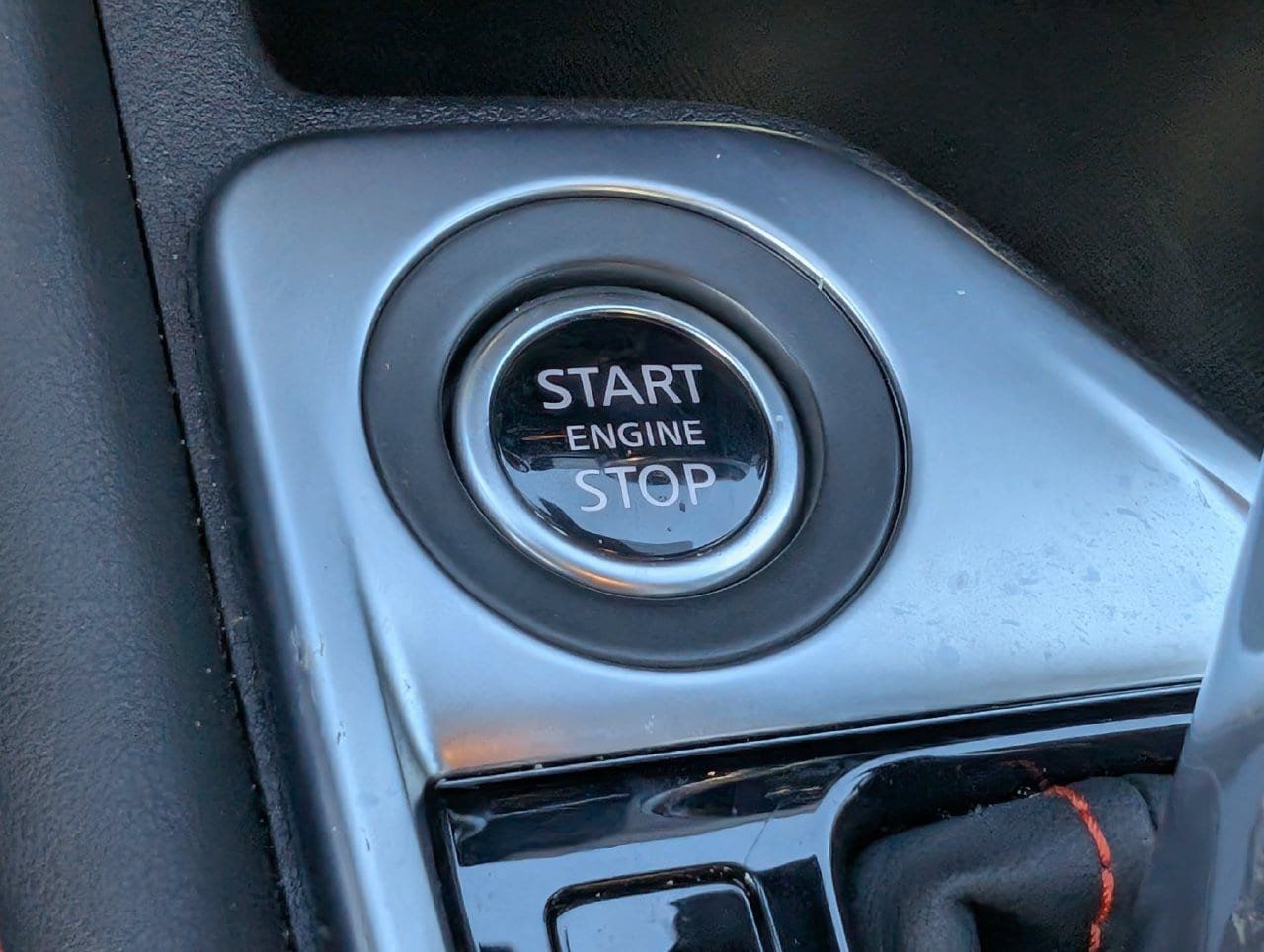 Used 2025 Nissan Sentra SR w/ SR Premium Package FWD image 21