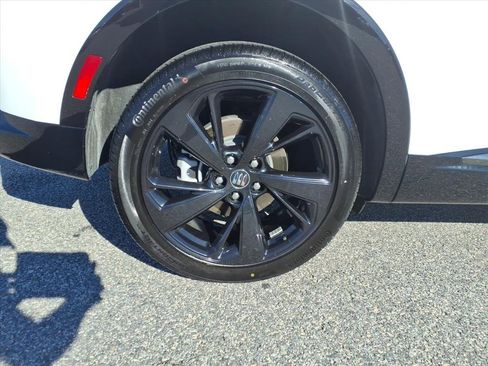 Used 2025 Buick Envision Sport Touring image 27