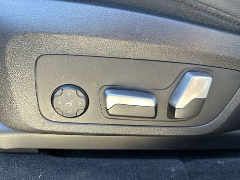 Used 2023 BMW X3 M40i w/ Parking Assistance Package AWD/4WD image 16