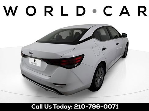 Used 2025 Nissan Sentra S image 7