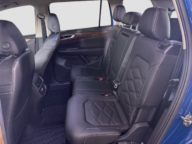 Certified 2025 Volkswagen Atlas SE AWD/4WD image 26