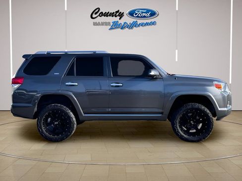 Used 2013 Toyota 4Runner SR5 w/ Convenience Pkg image 20