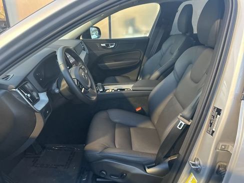 Used 2025 Volvo XC60 B5 Plus AWD/4WD image 17