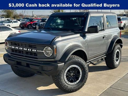 New 2025 Ford Bronco Base w/ Sasquatch Package image 4