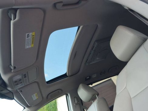 Used 2014 Honda Odyssey EX-L image 40