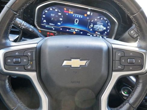 Used 2022 Chevrolet Silverado 1500 LT w/ All Star Edition Plus image 17