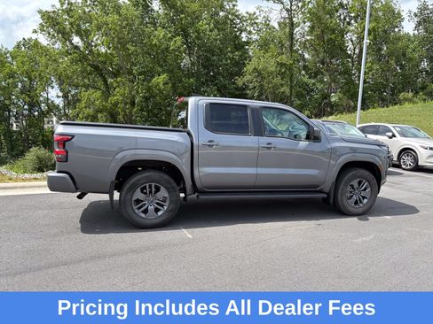 Used 2025 Nissan Frontier SV AWD/4WD image 8