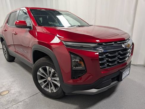 New 2027 Chevrolet Equinox LT FWD image 2