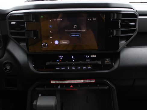 New 2026 Toyota Tundra SR image 10