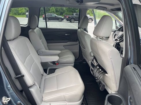 Used 2019 Honda Pilot Touring image 17
