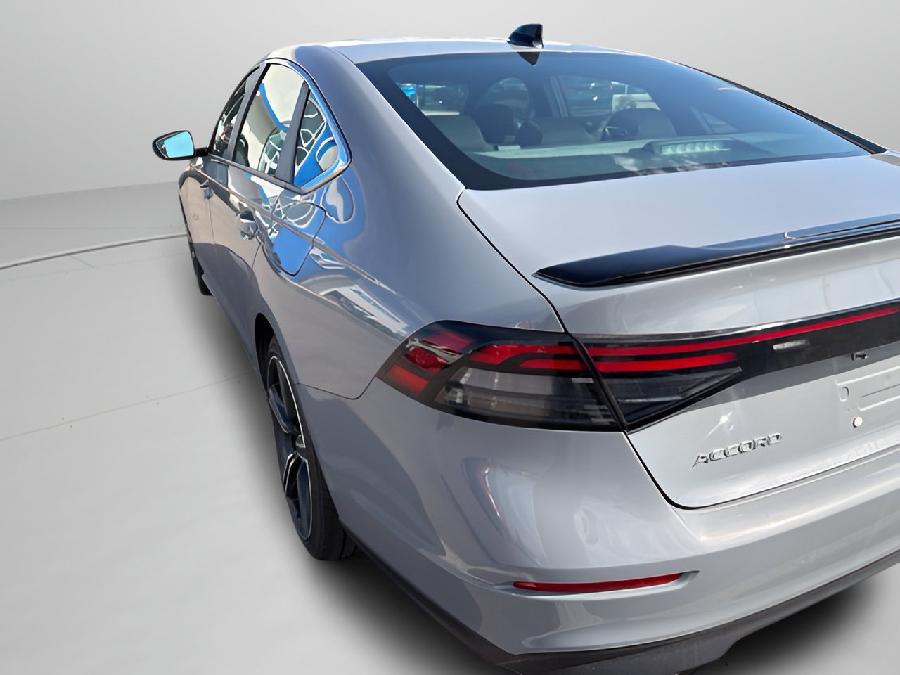 Used 2024 Honda Accord Sport image 15
