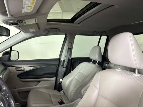 Used 2019 Honda Ridgeline RTL-T image 19