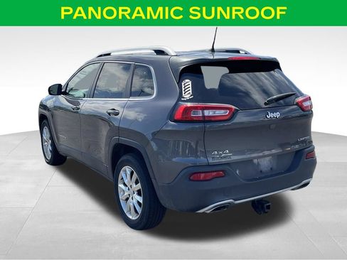 Used 2017 Jeep Cherokee Limited AWD/4WD image 7
