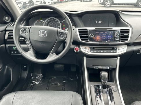 Used 2015 Honda Accord EX-L image 2