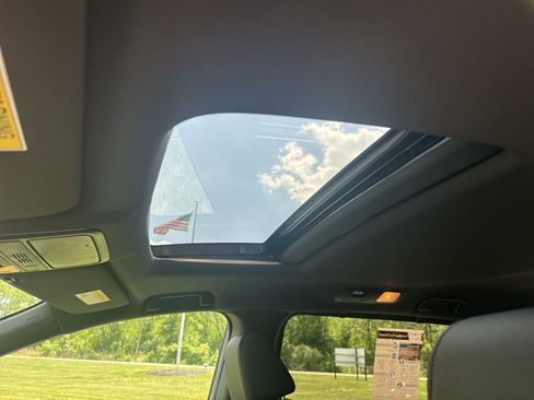 Used 2023 Honda Odyssey Sport image 21