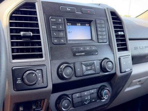 Used 2020 Ford F350 XL w/ Snow Plow Prep Package AWD/4WD image 17