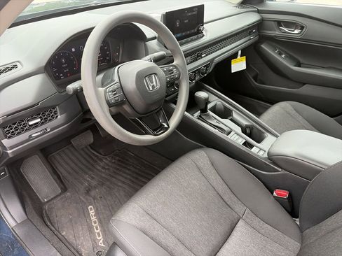 Used 2024 Honda Accord EX image 11