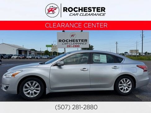 Used 2013 Nissan Altima 2.5 S FWD image 1