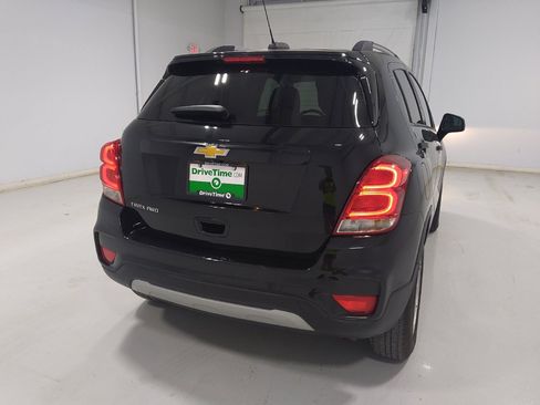 Used 2022 Chevrolet Trax LT w/ LT Convenience Package AWD/4WD image 7
