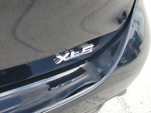 Used 2025 Toyota Highlander XLE image 9