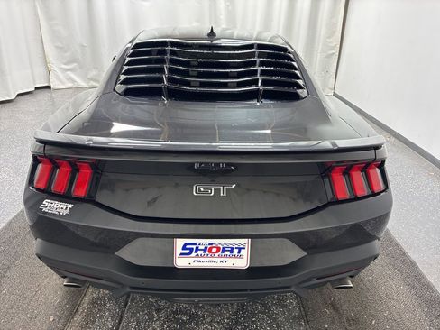 Used 2024 Ford Mustang GT Premium image 5