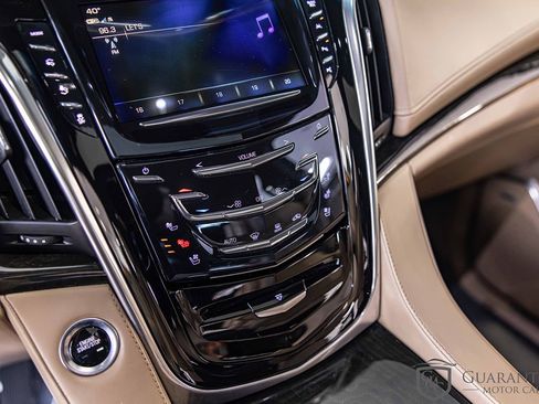 Used 2019 Cadillac Escalade ESV Platinum image 31