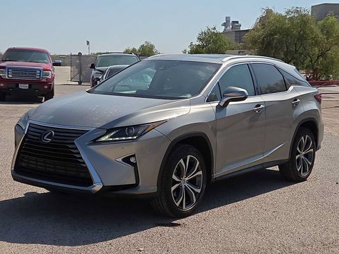 Used 2017 Lexus RX 350 FWD w/ Premium Package image 4
