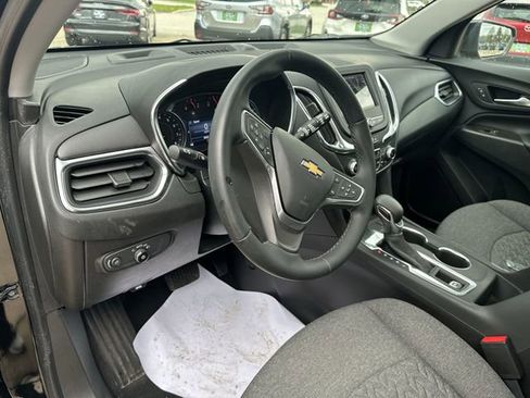 Used 2023 Chevrolet Equinox LT image 12