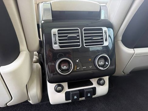 Used 2018 Land Rover Range Rover Supercharged AWD/4WD image 10