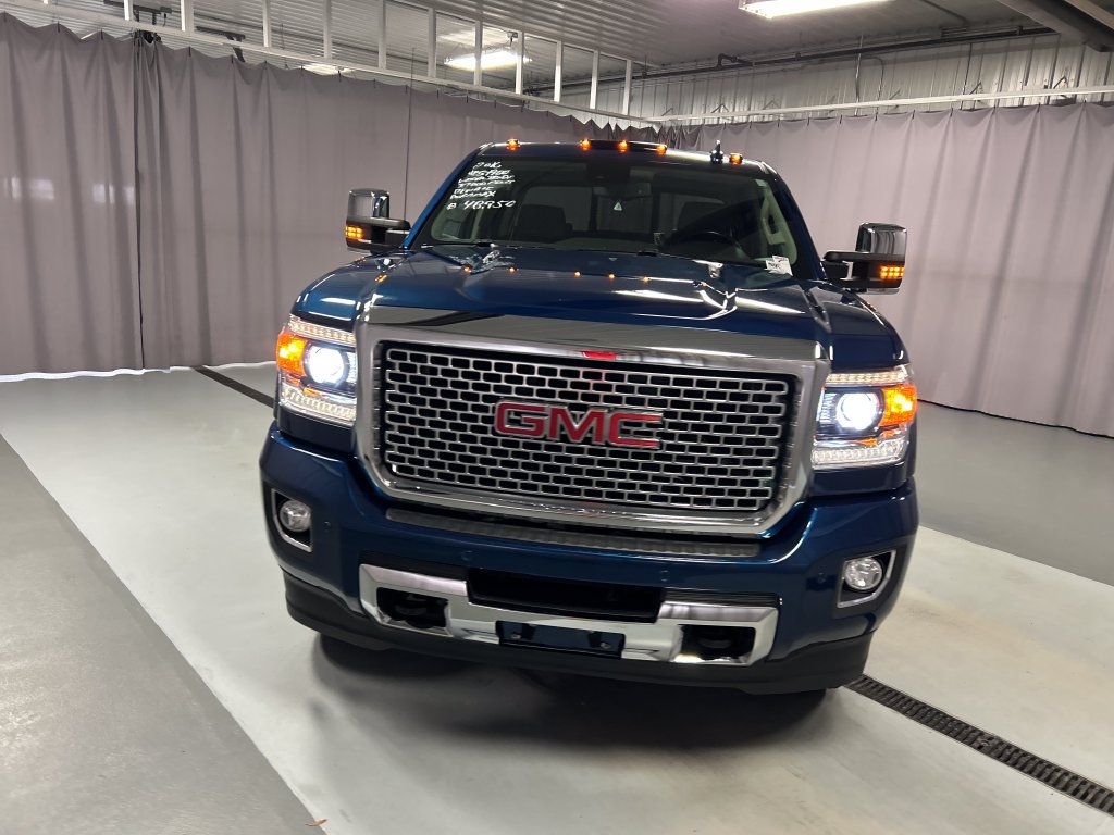 Used 2016 GMC Sierra 3500 Denali w/ Duramax Plus Package AWD/4WD image 2