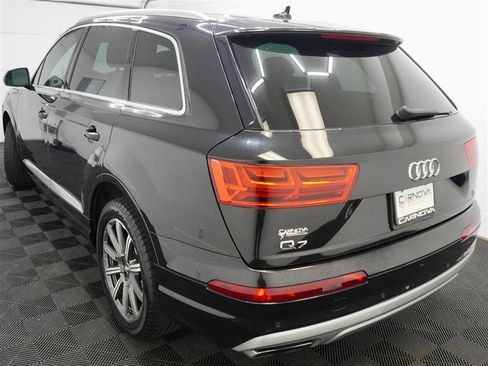 Used 2017 Audi Q7 3.0T Premium Plus w/ Premium Plus Package AWD/4WD image 6