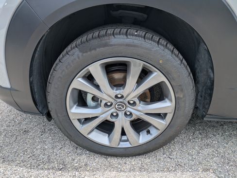 Used 2025 MAZDA CX-30 AWD 2.5 S w/ Preferred Package image 12