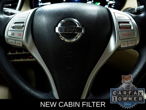 Used 2016 Nissan Rogue SV image 4