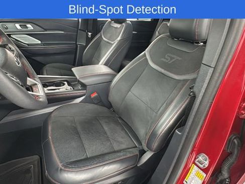 Used 2025 Ford Explorer ST image 10