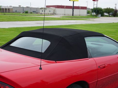 Used 2001 Chevrolet Camaro LT RWD image 18