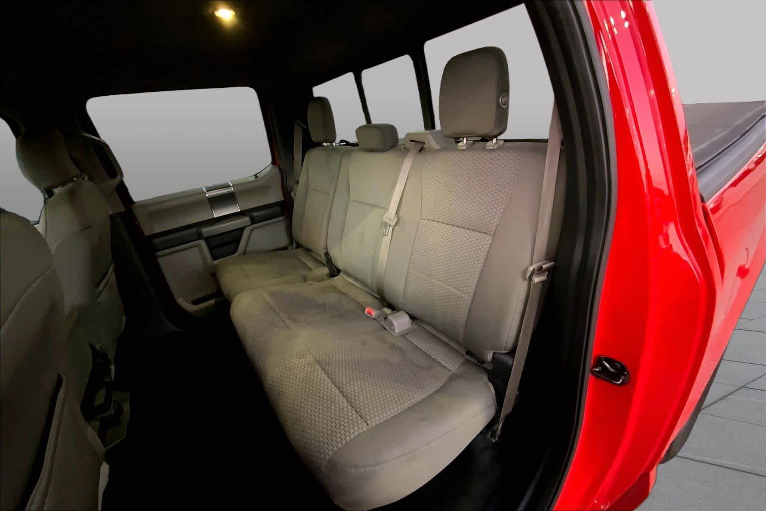 Used 2015 Ford F150 XLT w/ Equipment Group 302A Luxury RWD image 17