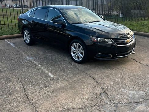 Used 2017 Chevrolet Impala LT w/ Convenience Package image 3